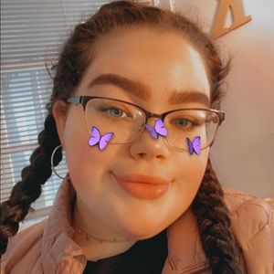 Meet your Posher, Kara